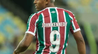Fluminense Tertahan Imbang 2-2 oleh Vitória di Maracanã, John Kennedy Sampaikan Perasaan Kekalahan