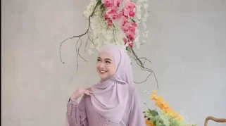 Gamis Idul Adha 2026: Inspirasi Gaya Ria Ricis untuk Penampilan Syar'i
