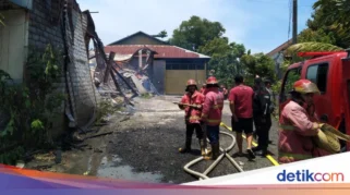 Gudang Kardus di Banyuwangi Terbakar Diduga Akibat Korsleting Listrik