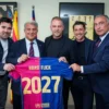 Hansi Flick Perpanjang Kontrak dan Lanjutkan Misi Bersama Barcelona hingga 2028