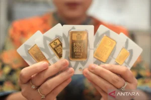 Harga emas Antam di Pegadaian hari ini Sabtu 2 Mei 2026 naik ke Rp2.911.000 per gram