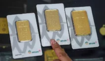 Harga perak Antam turun menjadi Rp 47.300 per gram pada 2 Mei 2026, peluang dan risiko bagi investor