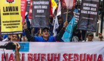 Hari Buruh 2026: Pemerintah Bandung Luncurkan Layanan Publik dan Jalan Sehat, Prabowo Umumkan Janji Kebijakan Tenaga Kerja