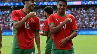 Heboh! Usai Menang, Ilias Akhomach Angkat Bendera Palestina