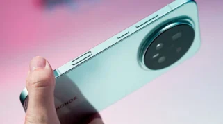 Honor Uji Coba Ponsel Lipat Lebar dengan Snapdragon 8 Elite Gen 6