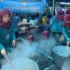 Idul Adha di Jember, Warga Antusias Masak Daging Kurban
