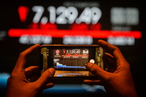 IHSG Sepekan Turun Tipis 0,56%, Kapitalisasi Pasar Malah Naik Menjadi Rp 10.729 Triliun