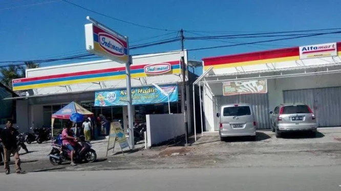 Indomaret Tutup Sementara: Penyebab, Dampak, dan Polemik Penutupan Gerai di Berbagai Daerah