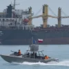 Iran Ancam Jadikan Teluk Oman Kuburan Kapal AS Jika Blokade Tidak Dihentikan