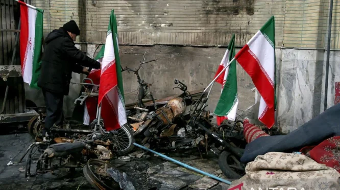 Iran Luncurkan Serangan Baru ke UEA, Hantam Fasilitas Minyak