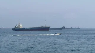 Iran Tegaskan Kendali Penuh Selat Hormuz, Semua Kapal Wajib Kantongi Izin: Ketegangan Meningkat di Jalur Energi Strategis