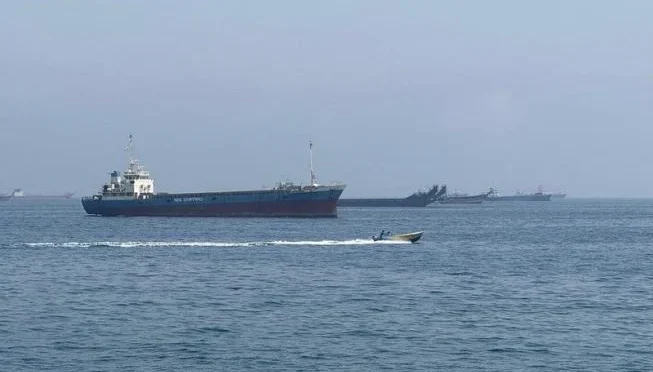 Iran Tegaskan Kendali Penuh Selat Hormuz, Semua Kapal Wajib Kantongi Izin: Ketegangan Meningkat di Jalur Energi Strategis