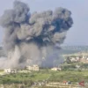 Israel Serang Pinggiran Beirut, Targetkan Komandan Hizbullah