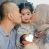 Istri Virgoun Melahirkan Anak Laki-laki, Reaksi Hangat Publik Mengalir