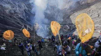 Jelang Upacara Puncak Yadnya Kasada, Polisi Pertebal Pengamanan di Bromo demi Kenyamanan Masyarakat Tengger