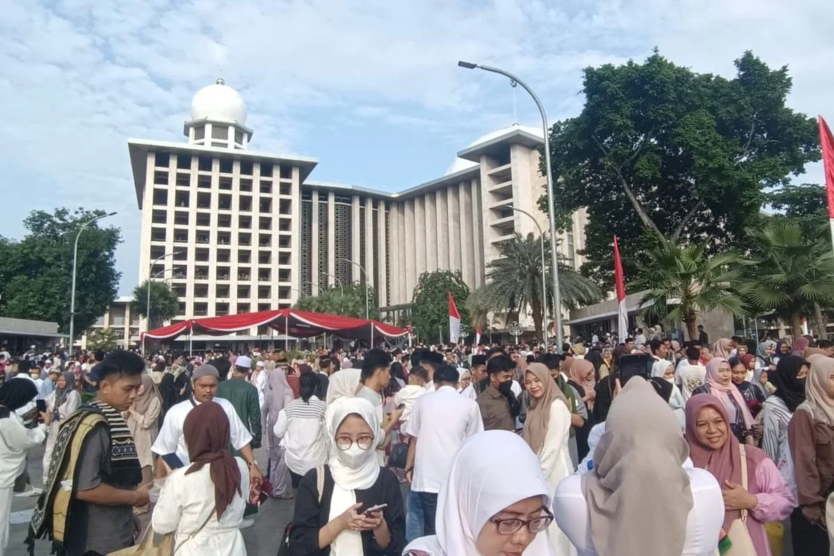 Jemaah Memadati Masjid Istiqlal Menjelang Salat Iduladha 1447 H