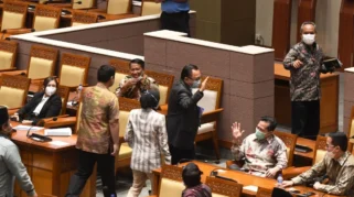 Jokowi Tanggapi Santai Insiden Mikrofon Bocor Dasco saat Paripurna DPR