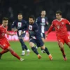 Josip Stanišić: Peran Kunci di Semifinal Champions League Bayern Munich vs PSG