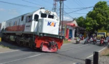 KAI Mengingatkan Masyarakat Waspada di 40 Perlintasan Kereta Api Aktif