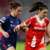 Keanehan Seragam Bayern di Liga Champions Wanita: Kiper Mahmutovic Pakai Baju Pemanasan Kuning