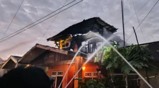 Kebakaran Hanguskan Dua Rumah di Kota Kulon Bondowoso