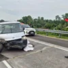 Kecelakaan mobil DPR di Tol Paspro menewaskan dua staf
