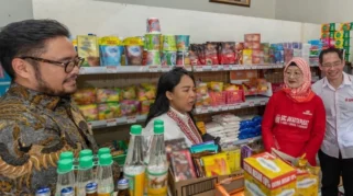 Kemendag Ungkap Program SRC Berhasil Tingkatkan Kualitas Toko Kelontong di Indonesia