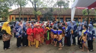 Kemendikdasmen Luncurkan Beasiswa Guru Unpad untuk Tingkatkan Kualitas Pendidikan Nasional