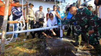 Kementan Salurkan Bantuan Sumur Bor untuk Petani Banyuwangi Dorong Produktivitas