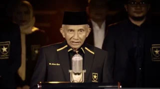 Kepala Bakom Prihatinkan Amien Rais Jadi Korban Hoaks Lagu 'Aku Bukan Teddy'