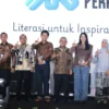 Khofifah Ajak Masyarakat Jadikan Membaca sebagai Gaya Hidup pada Hari Buku Nasional 2026