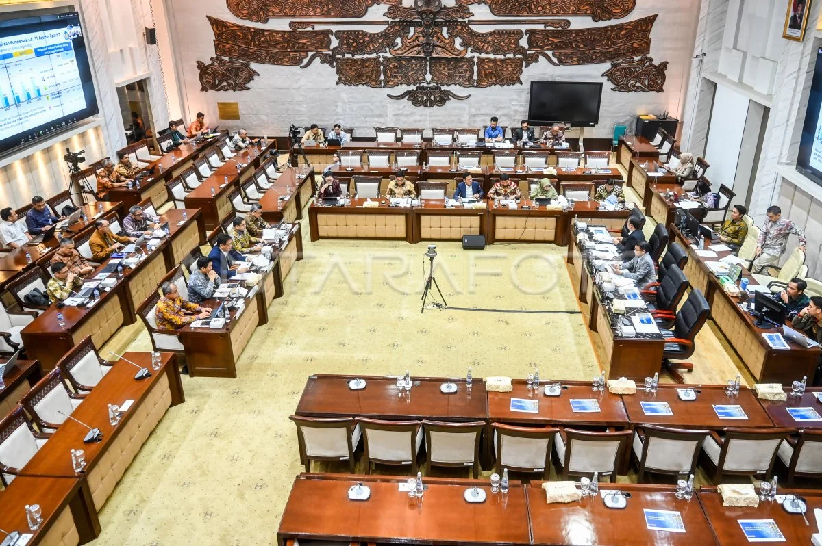 Komisi XI DPR Siapkan Omnibus Law Keuangan Negara untuk Sinkronisasi Regulasi Pasca BPI Danantara