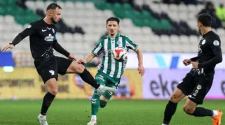 Konyaspor vs Rizespor: Pertarungan Menegangkan di Puncak Musim Super Lig