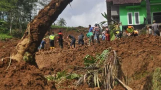 Korban Tanah Longsor Dramaga Ditemukan Meninggal Setelah 4 Jam Pencarian