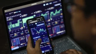 Kospi Tembus Rekor 7.000, Saham Chip Dominasi Hampir 50% Kapitalisasi Pasar