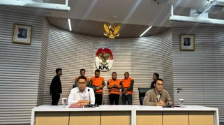 KPK Melakukan Penggeledahan di Dinkes Ponorogo Terkait Dugaan Korupsi Sugiri Sancoko