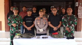 KSAL Anugerahkan Penghargaan ke Marinir Atas Keberhasilan Merebut 56 Markas KKB di Papua