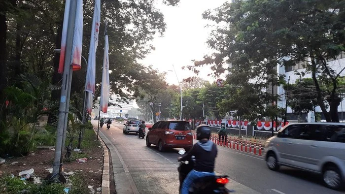 Lalu Lintas Depan Masjid Istiqlal Ramai Lancar Usai Salat Iduladha 1447 H