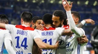 Lens Tundukkan Lyon 4-0 di Kandang, Akhiri Musim Ligue 1 dengan Gemilang