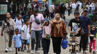 Libur Panjang Kenaikan Isa Almasih, Ragunan Ramai Dikunjungi Wisatawan dari Berbagai Daerah