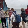 Liburan di Kepulauan Seribu Berakhir Manis Berkat Aksi Polisi Selamatkan HP Jatuh ke Laut