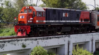 Lokomotif Gangguan, KA Logawa Tujuan Ketapang Terlambat 65 Menit