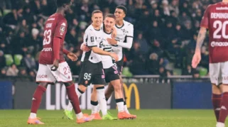 Lyon menaklukkan Rennes 4-2, naik ke peringkat tiga Ligue 1