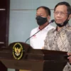 Mahfud MD Desak Pemerintah Selidiki Pembubaran Nobar Film ‘Pesta Babi’