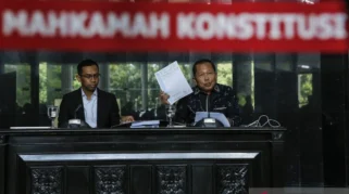 Mahkamah Konstitusi Tolak Uji Materi Undang-Undang Aparatur Sipil Negara, Bupati Lumajang Tegaskan Sanksi Tegas ASN Narkoba