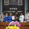 Main Game Saat Rapat, PMII Sebut Politisi DPRD Jember Hina Publik