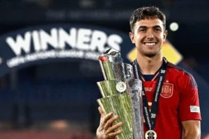 Martín Zubimendi Bertemu Rekan Setim di Metropolitano Usai Kemenangan Copa