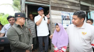 Mendagri Tito Karnavian dan Menteri PKP Sirait Tinjau BSPS di Balikpapan, Pastikan Tepat Sasaran