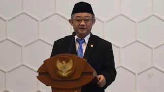 Mendikdasmen Abdul Mu'ti Bicarakan Nasib Guru Honorer Usai UU ASN Berlaku
