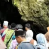 Menjelajah Wisata Religi hingga Alam di Gua Safarwadi dan Gua Jomblang: Sensasi Spiritual dan Petualangan Alam Bawah Tanah